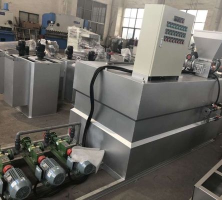 장비를 투약하는 2000L/H 인민 행동 운동 자동 도싱 시스템 염화물 응집제 산성의 베이스