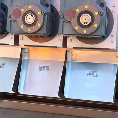 농가 슬러지 처리를 위한 자동 적분 소용돌이꼴 찌꺼기 탈수 기계