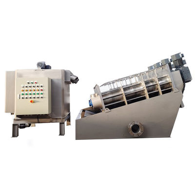 이동할 수 있는 겹쳐 쌓인 나사 진창 탈수 기계 자동적인 나사 압박