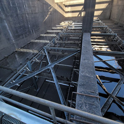 침강 탱크를 위한 SS 체인 견인 머드 스크레이퍼 체인 플레이트 슬러지 스크레이퍼