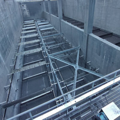 침강 탱크를 위한 SS 체인 견인 머드 스크레이퍼 체인 플레이트 슬러지 스크레이퍼