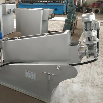 녹슬지 않은 장비를 탈수하는 8m3/H 스테인레스 강 304 추진기프레스 찌꺼기