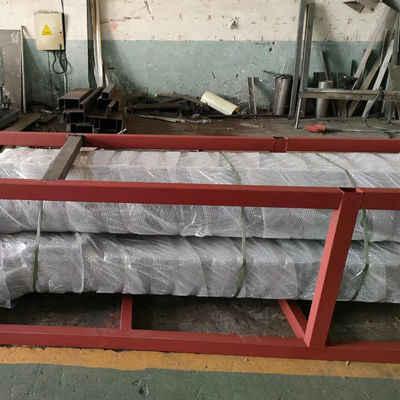 탄소강 샤프트리스 스크류 콘베이어  아디제이수테이블 속도는 1~100m을 특화했습니다