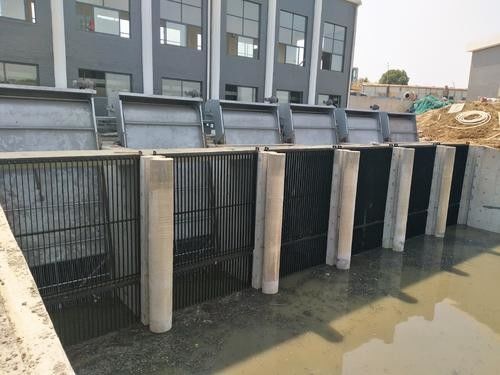 3.0KW Mechanical Bar Screen , Stainless Steel Bar Screen Wastewater