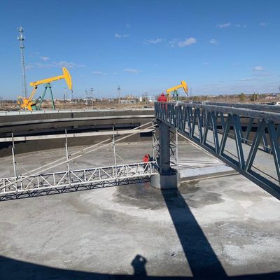 Single Pipe Slurry Scraper Systems , Center Drive Automatic Slurry Scrapers